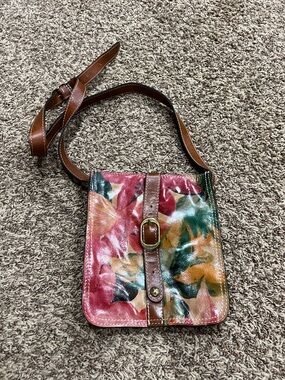 Patricia Nash Venezia pouch floral crossbody bag